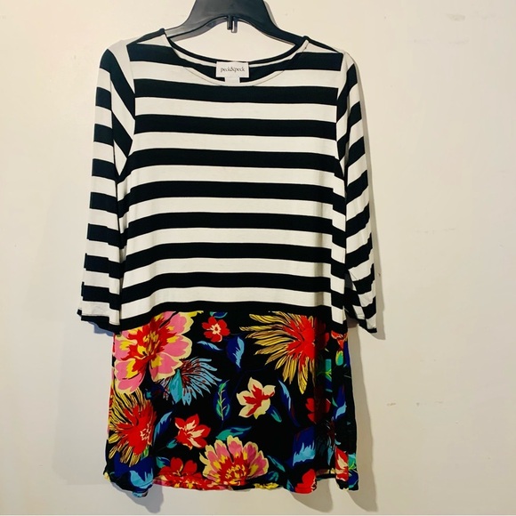Peck & Peck Tops - PECK & PECK women’s oversized tunic stripes floral block combo 3/4 sleeve size M
